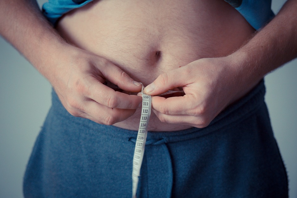 Американские мужчины, в своем большинстве, склонны к тучности и ожирению.